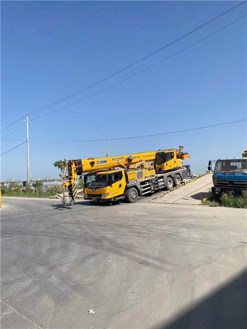 大通吊车作业时，可能会产生哪些额外收费项目？