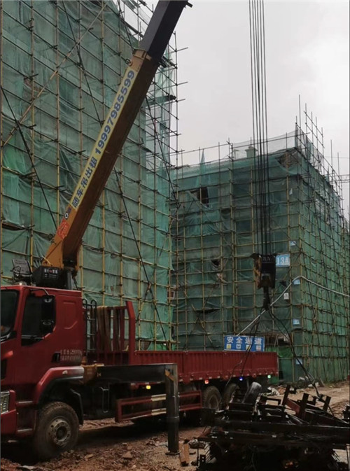 大通“慢工细活”—— 吊车的 “微动控制” 技术